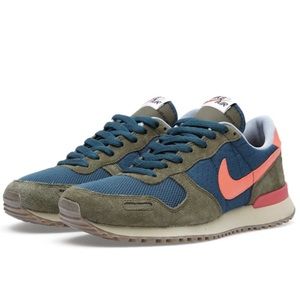 old style nike sneakers